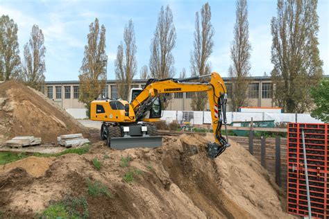 maximum slope for mini excavator|excavators traction on slopes.